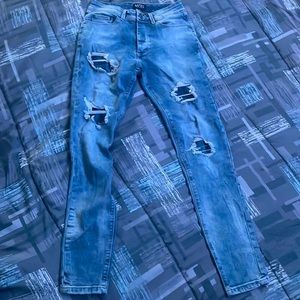 Boohoo man ripped jeans “size 28” “vintage blue”